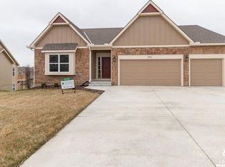 3810 Daylily Ct, Lawrence, KS 66049