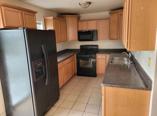 432 N Grainger Ln, Cortland, IL 60112
