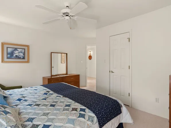 2823 Plaza Verde, Santa Fe, NM 87507