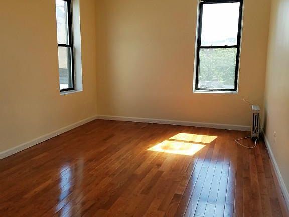 4th image of 4309 47th Ave APT 3F