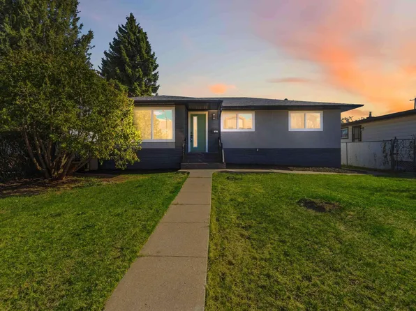 8736 66th Ave NW, Edmonton, AB T6E 0L3