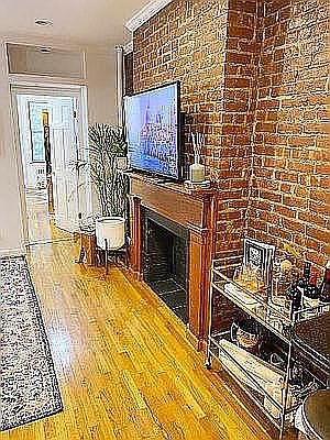4th image of 248 10th Ave APT 2B