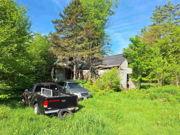 407 River Road, Acworth, NH 03601