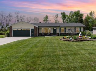 511 Glenview Ct, Pinconning, MI 48650