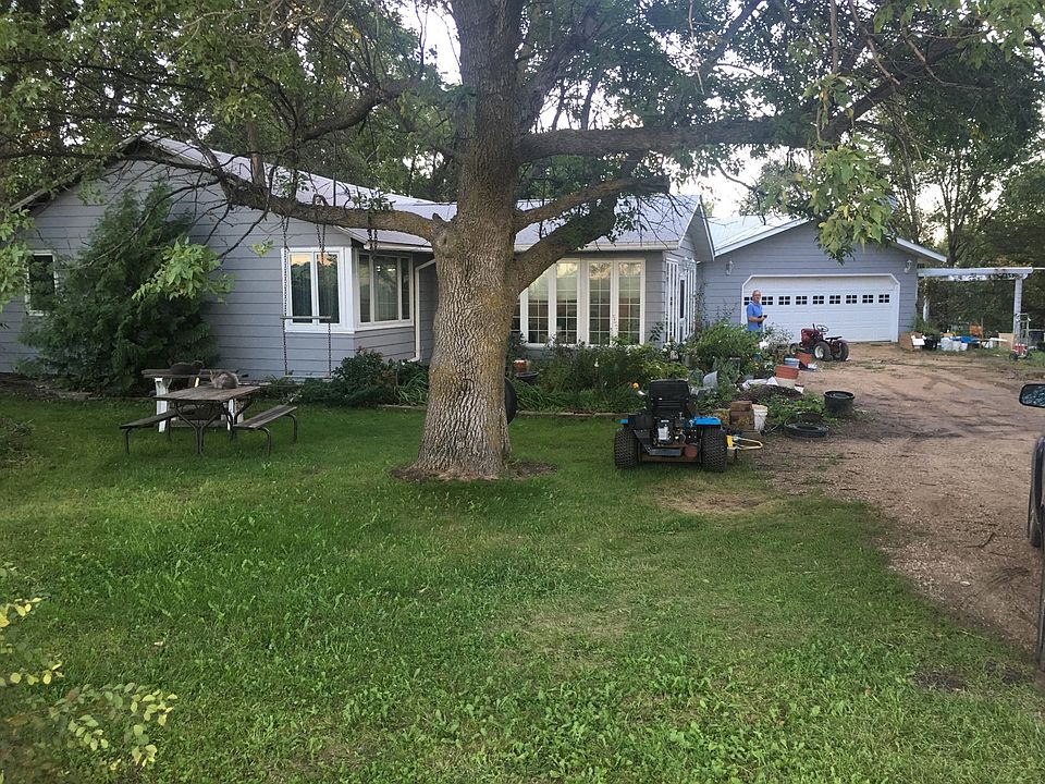 Sunroom and entrance