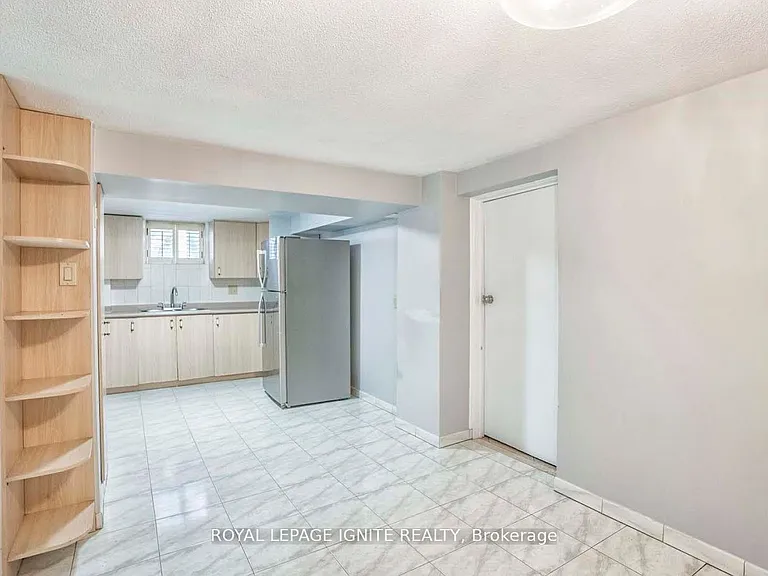 71 Barrymore Rd #BASEMENT — Photo 5