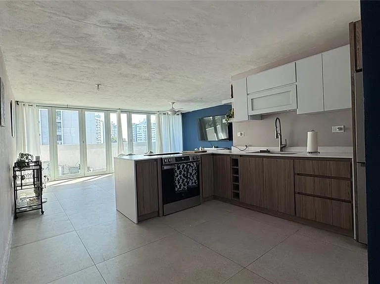VILLA CAPARRA TOWER 44 A #6-A — Photo 5