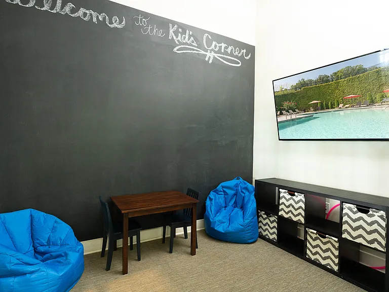 Greystone Vista Apartment Homes — Photo 9