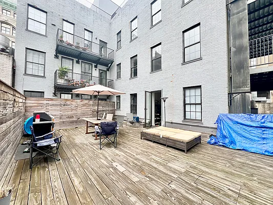 Rented by Zjama Realty Corp | media 2