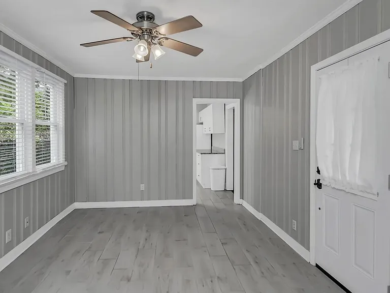 1013 Price Ave — Photo 21