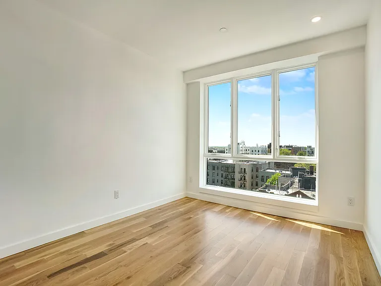 1515 Park Pl #501 — Photo 8