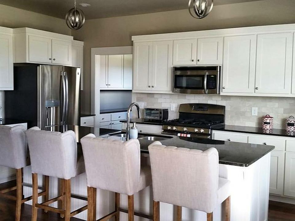 2nd image of 657 Harper Dr