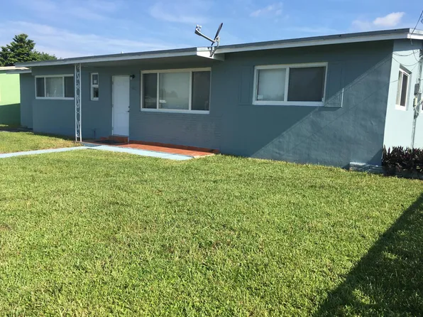 4005 NW 195th St, Miami Gardens, FL 33055