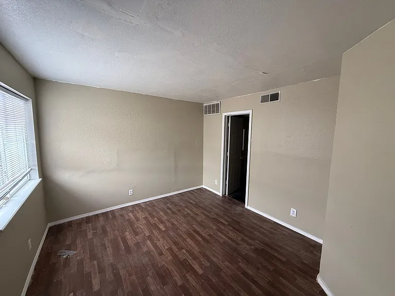 1804 E 66th Pl S #E108 — Photo 3