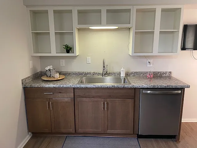 8340 Park Dr — Photo 5