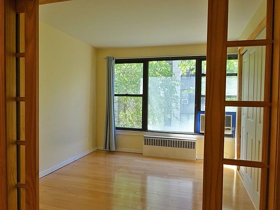 4th image of 98-41 64th Rd APT 1C