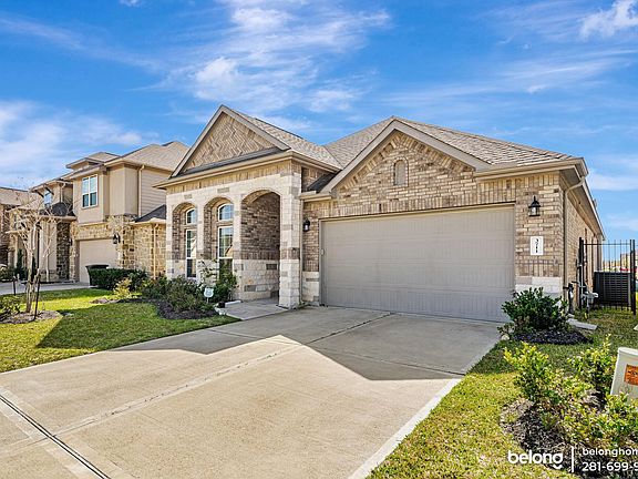 3rd image of 3711 Lake Varano Cir