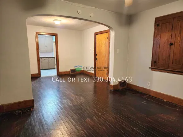 1628 E Market St APT 3, Akron, OH 44305