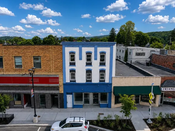 122 Washington Ave, Endicott, NY 13760