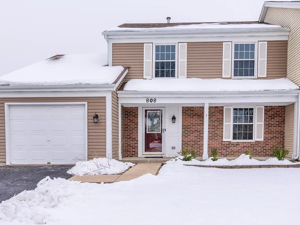 808 Trinity Ct, Carol Stream, IL 60188