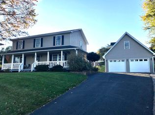 82 Overlook Ave, Mount Sidney, VA 24467
