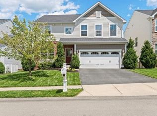 206 Heritage Dr, Oakdale, PA