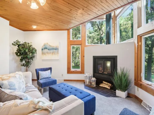 6394 Grossepark Road, Sun Prairie, WI 53590