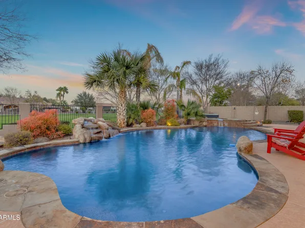 2998 E WATERMAN Way, Gilbert, AZ 85297