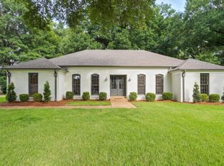 1601 McHenry Cir E, Memphis, TN 38138