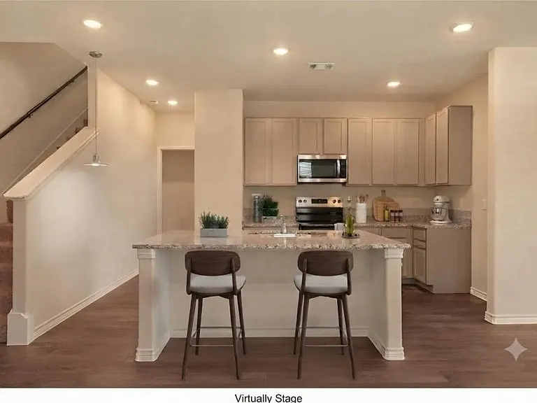 9945 Flying Wing Way — Photo 3