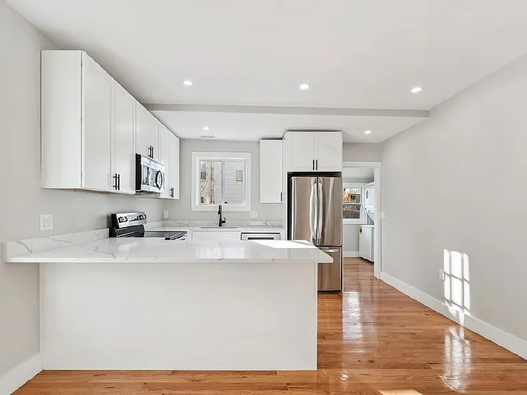 77 Reed Ave #2 — Photo 6