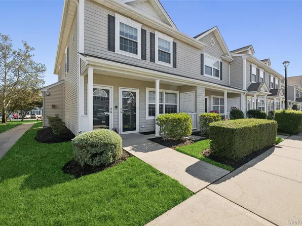 1228 Willow Lane, Valley Stream, NY 11580