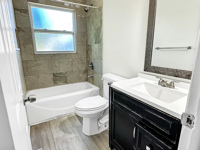 1432 Ardmore Dr #D — Photo 9