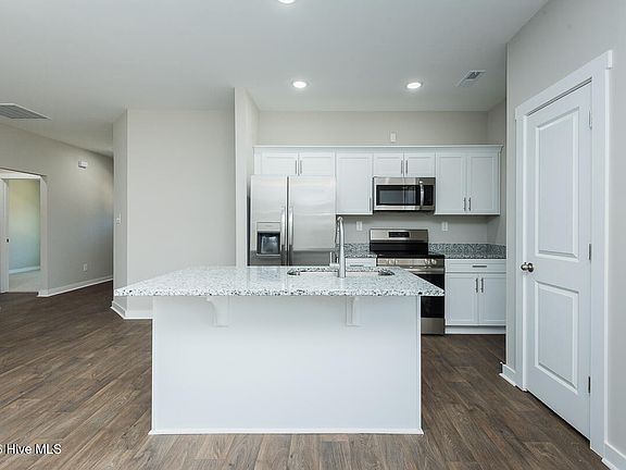2nd image of 153 Ambergate Court