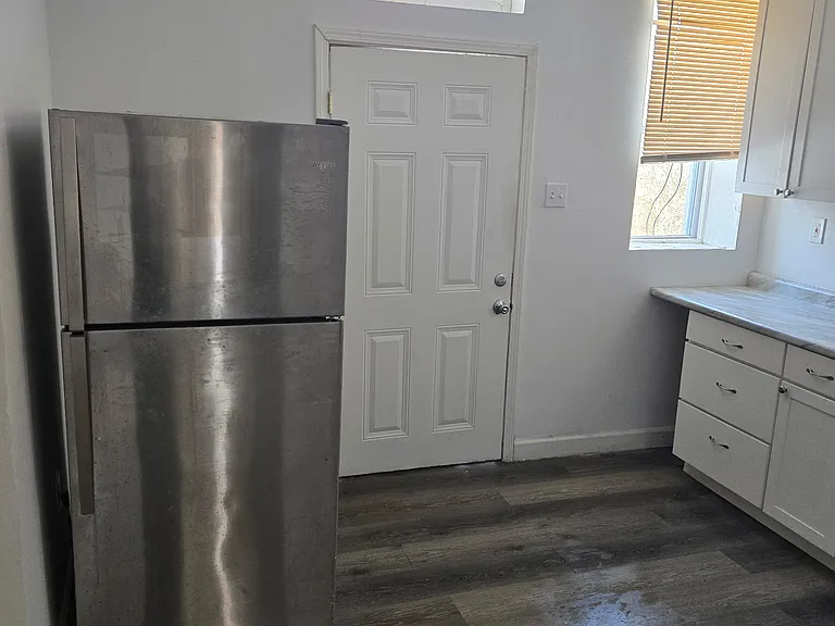 4009 N Taylor Ave — Photo 6