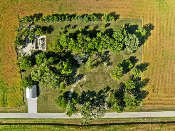 5905 E 1100 North Rd, Gridley, IL 61744
