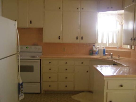 2nd image of 1421 Nabors Ln