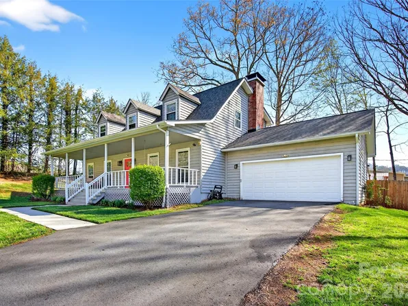 102 Charles Ridge Rd, Asheville, NC 28805