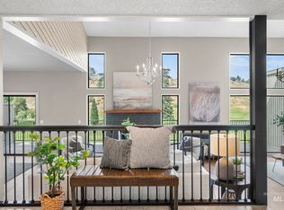 834 E Curling Dr, Boise, ID 83702
