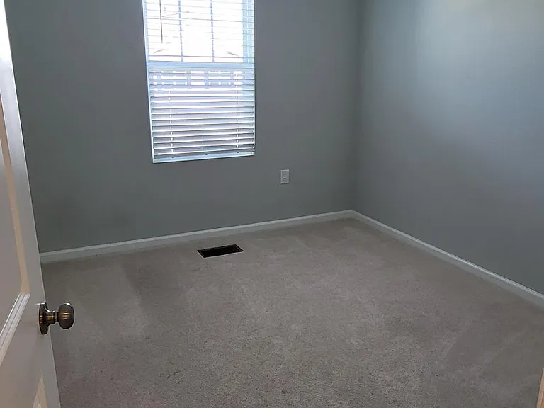 1036 Brightskies St — Photo 5