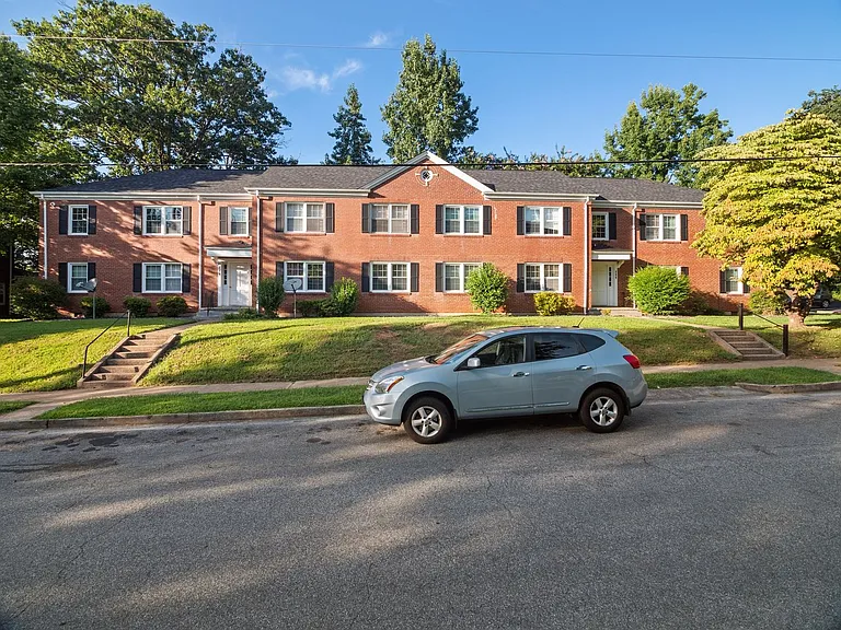 2 bed/1 bath at Monroe St. Apartments in Martinsville, VA! — Photo 12