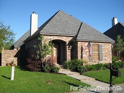 1st image of 104 Lakeshore Dr