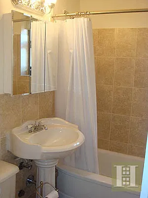 Rented by Halstead Real Estate | media 4