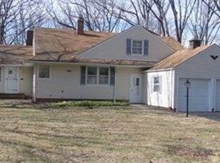 19470 Delaware Rd, Euclid, OH 44117