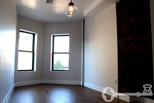 Rented by Brooklyn Key | media 23
