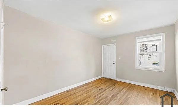 2117 Seneca Rd #2 — Photo 5