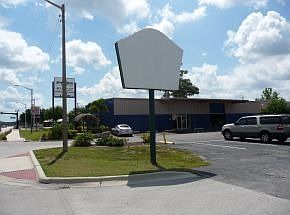 2nd image of 515 Barton Blvd