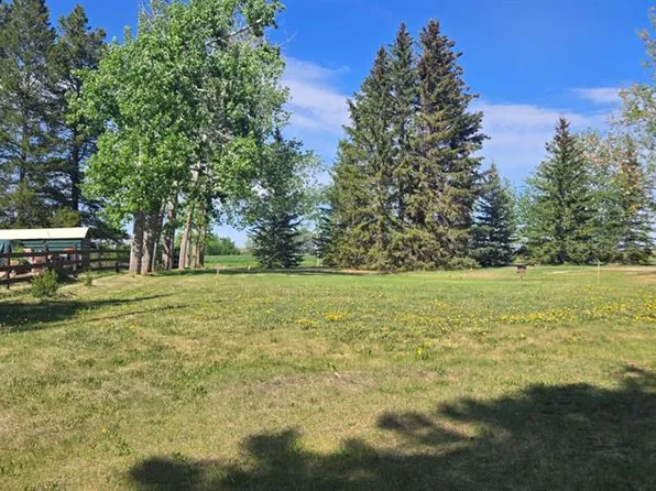 14 Main St, Stettler County No. 6, AB T0C 1G0