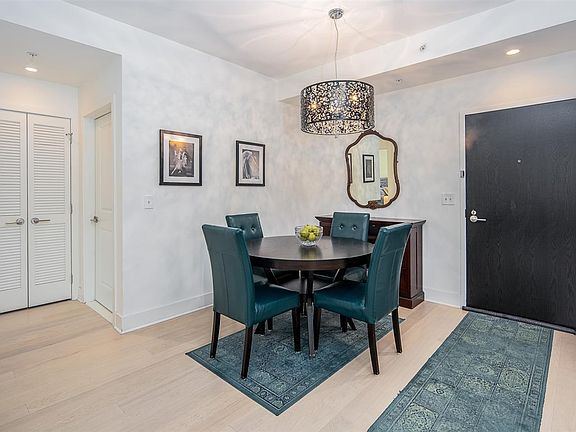 5th image of 1400 Hudson St #428
