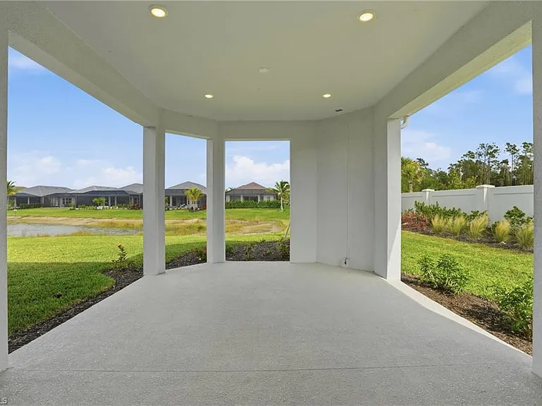11964 Molto Dr — Photo 33